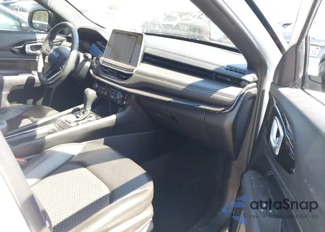 2022 Jeep Compass Altitude 4X4 из США, поврежденный, VIN 3C4NJDBB0NT171933